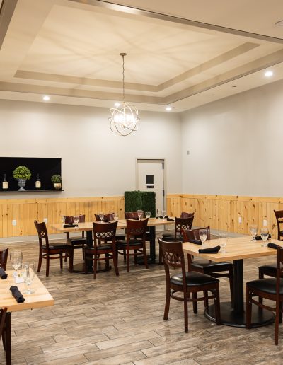 Johns-Hopkins-local-restaurant-Bradleys-Baltimore